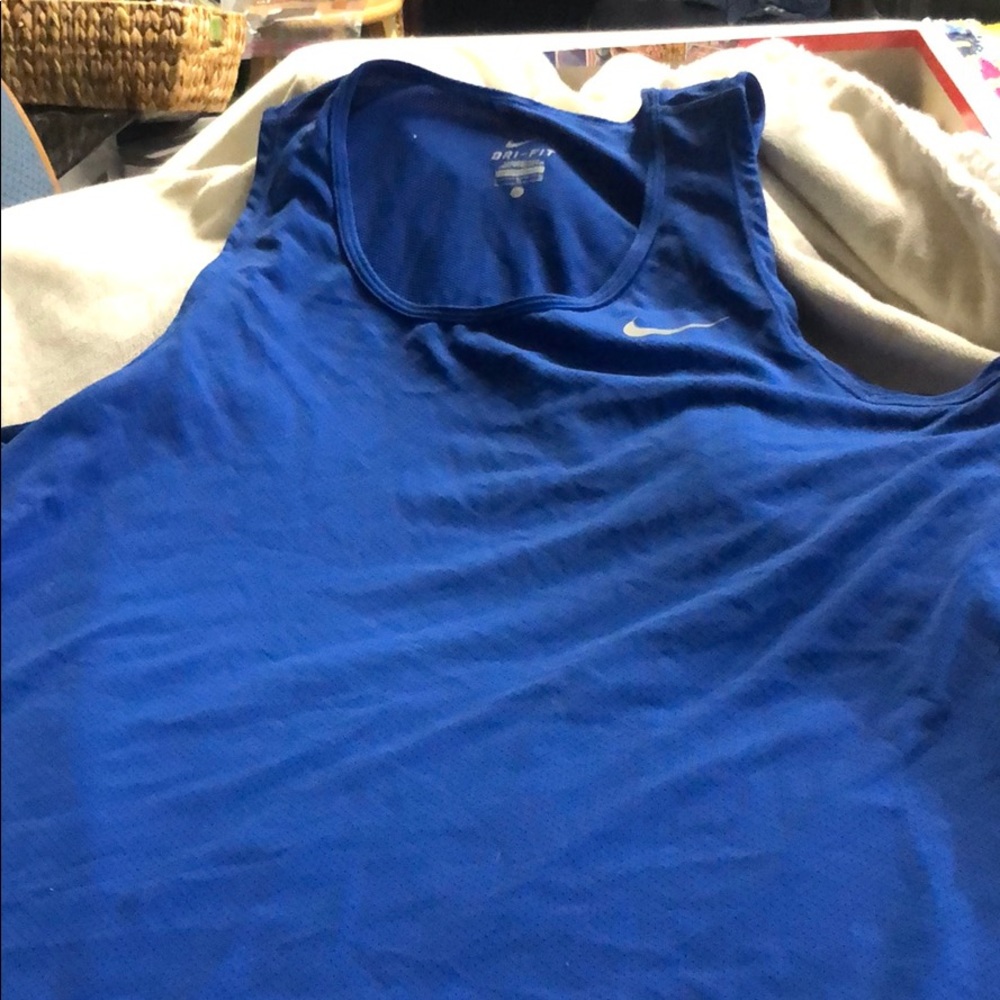 Nike drifit L NOV